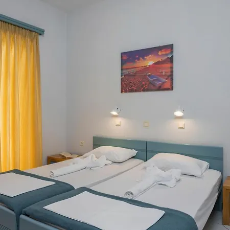 Adonis Aparthotel